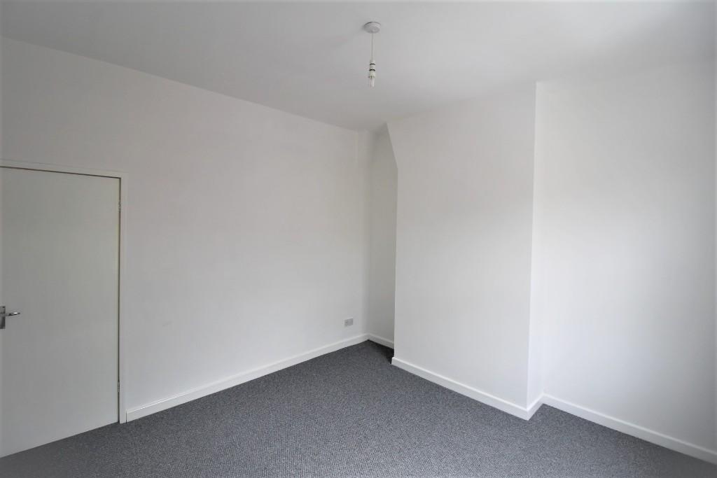 Bedroom (b)