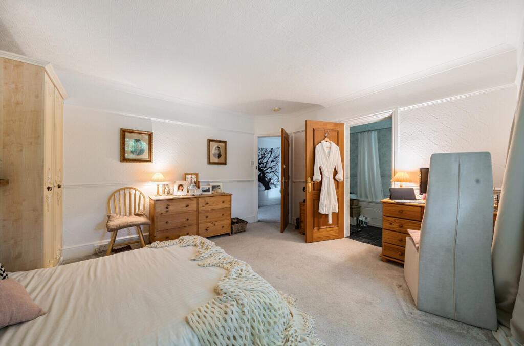 132916517688a65d062d80