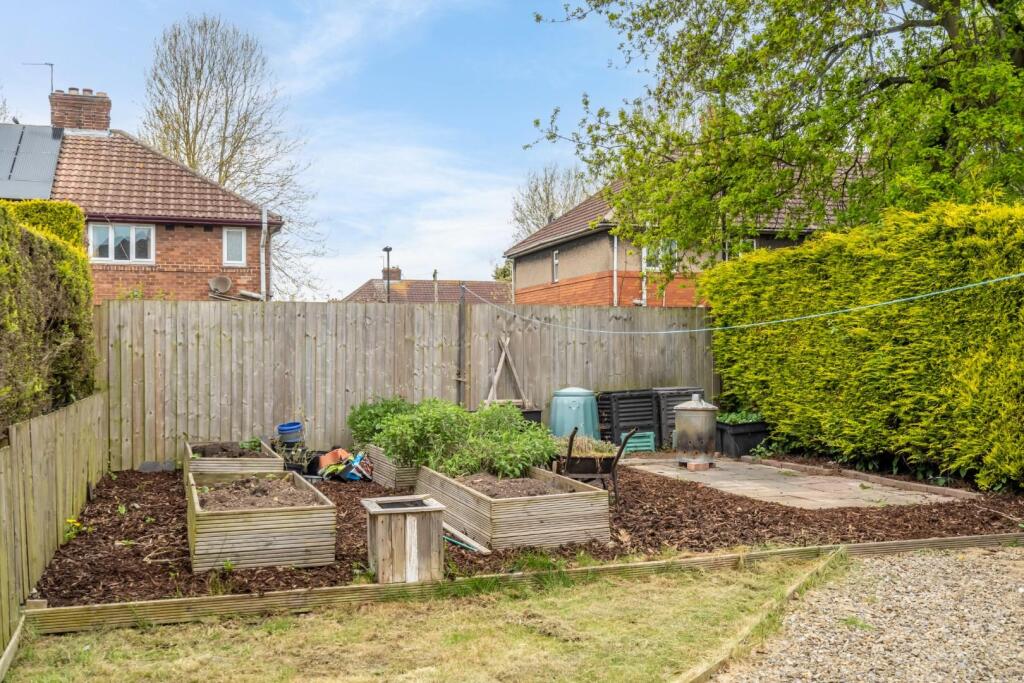 crombie avenue-17.jpg