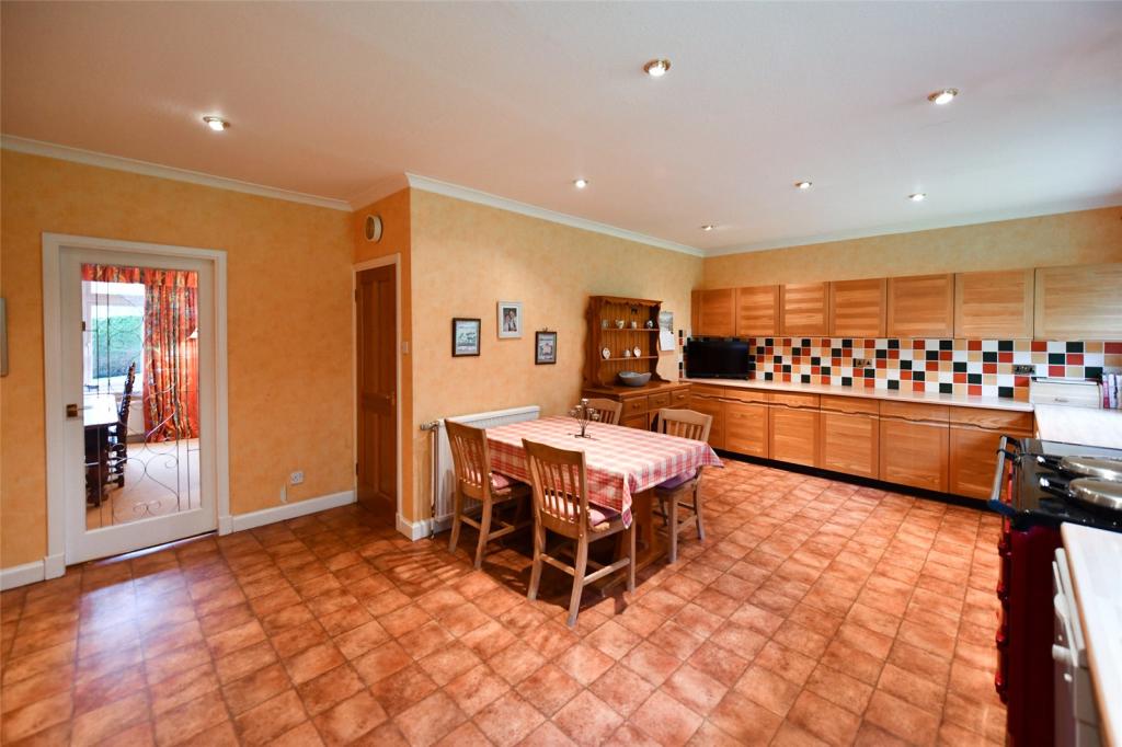 Kitchen/Dinner