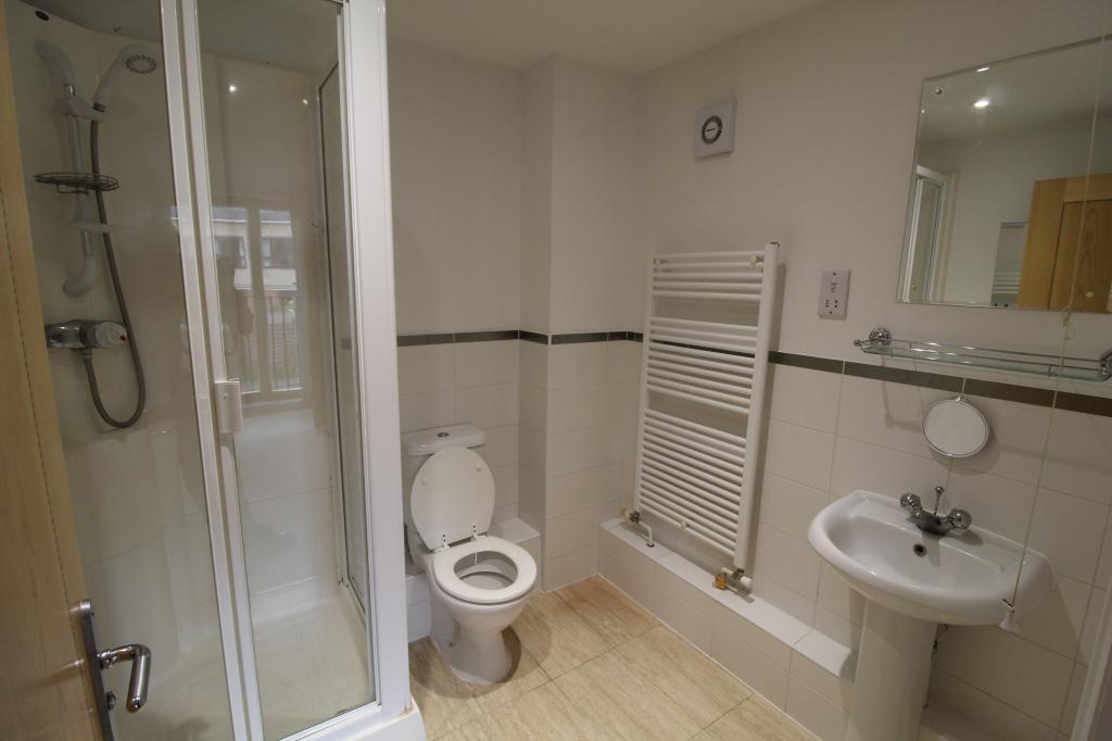 En-suite to master