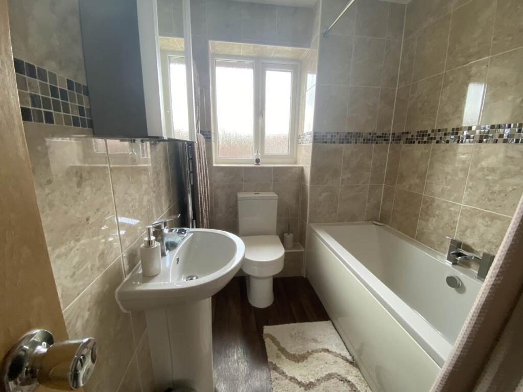 savernake 1a bathroo