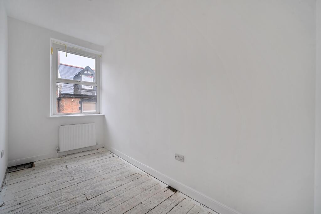 1355643-6-6901f1c4d5232-ARW-1