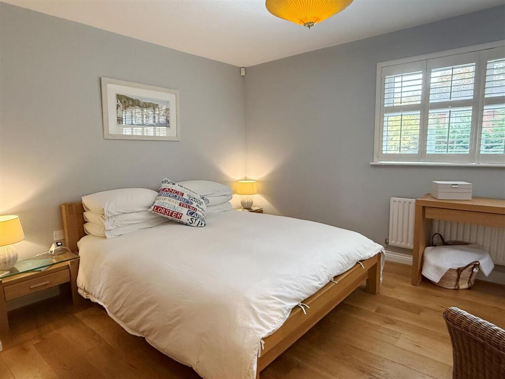Bed 1a.JPG