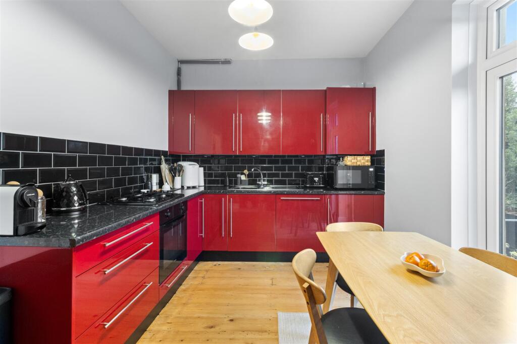 kitchen #3.jpg