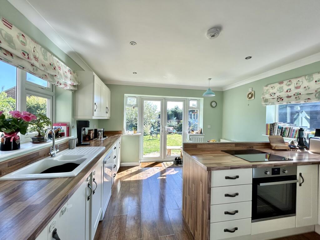 Kitchen 1
