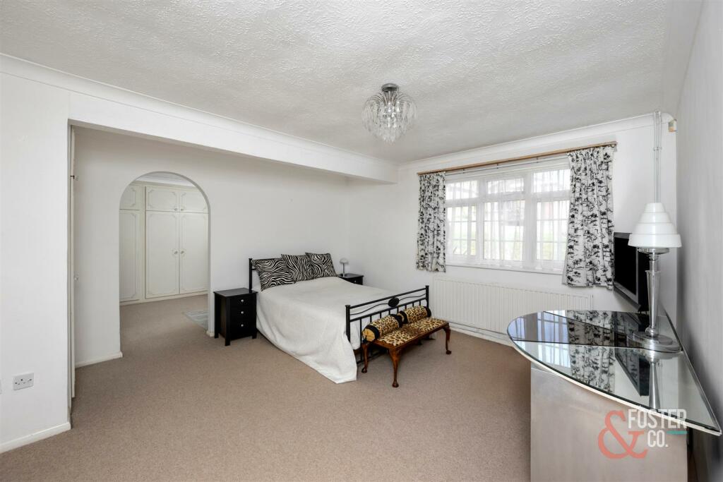 The Drive, 99-010.JPG