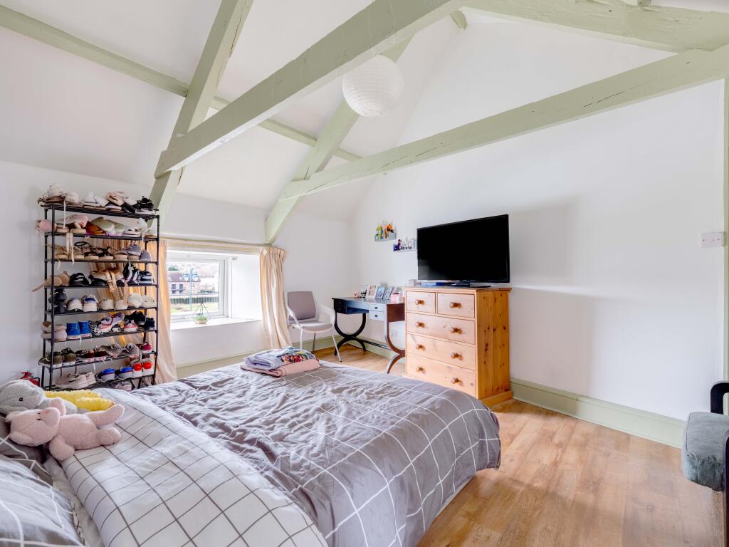 65c0b402b6a74_Egloshayle Road 1-1