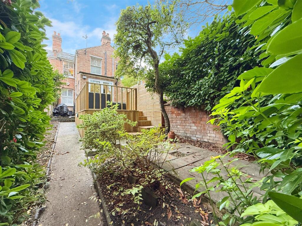 db5c78d3--44E8-84C7-559390E4FA90-85726-00001C165AC