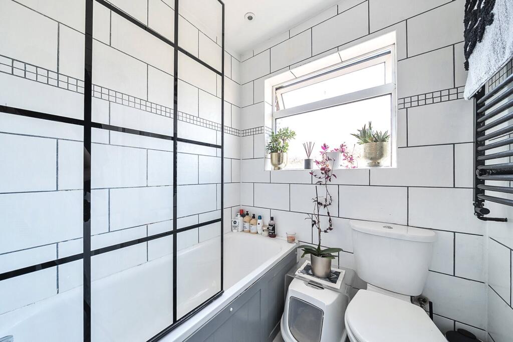 1317863-6-6870d69...