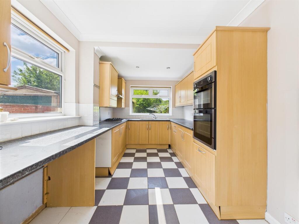 Extended Fitted Kitchen