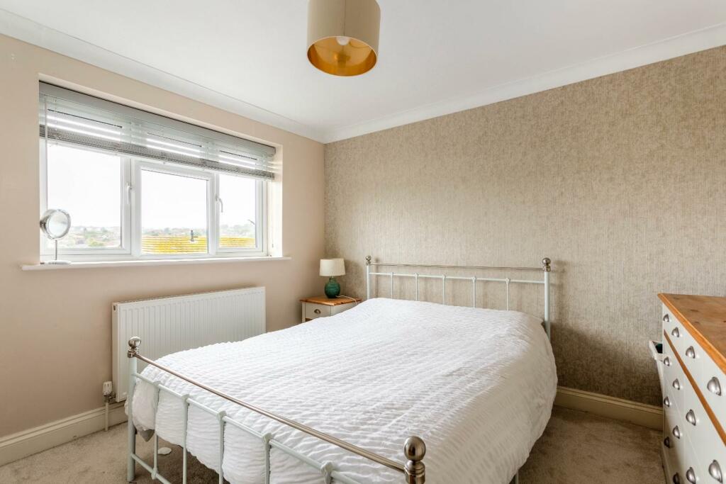 66 Connell Drive-14.jpg