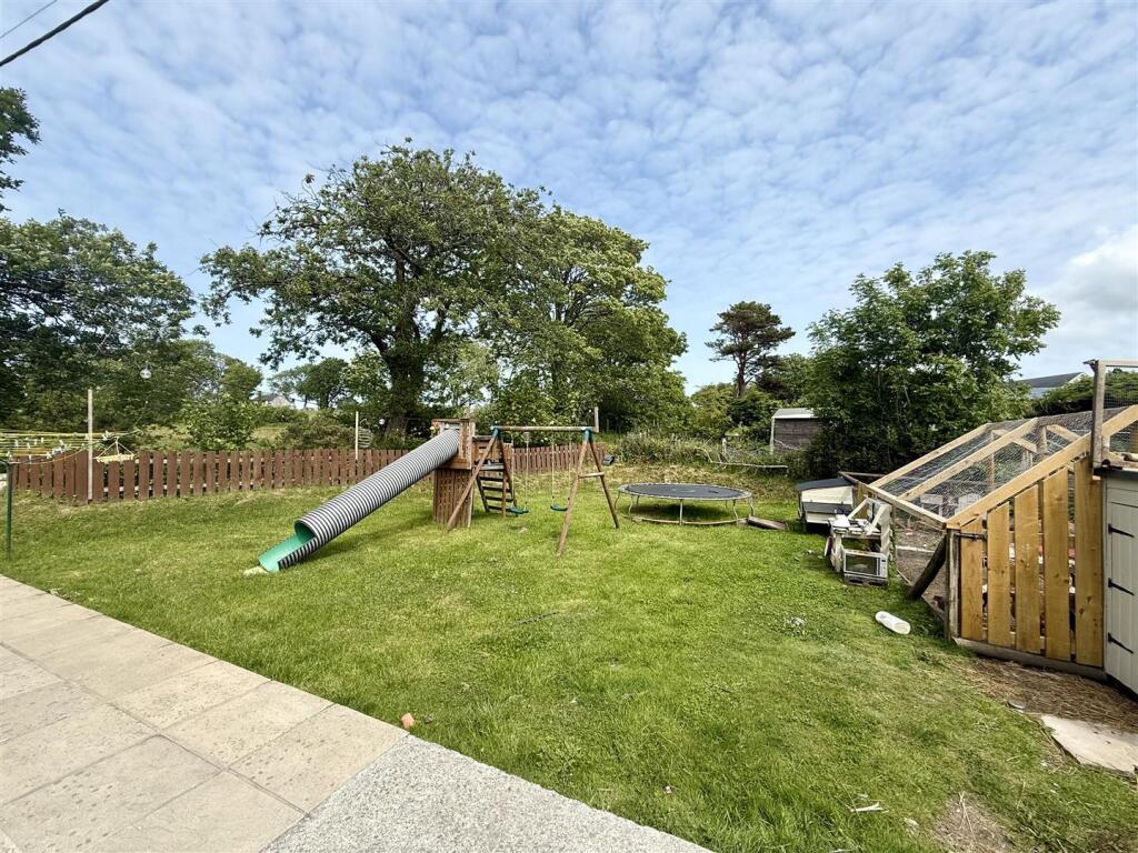 Garden &amp; grounds