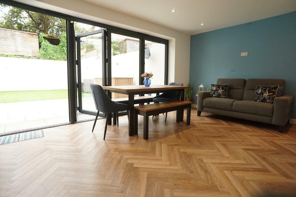 Kitchen/Dining/family Room