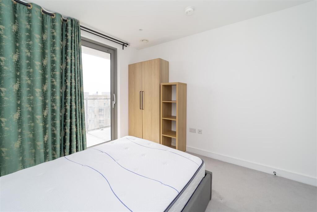 Bedroom           .jpg