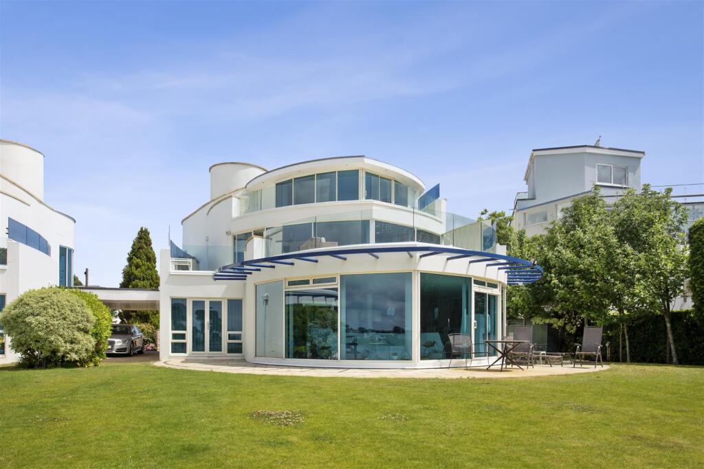 32B Salterns Way 320446 25.jpg