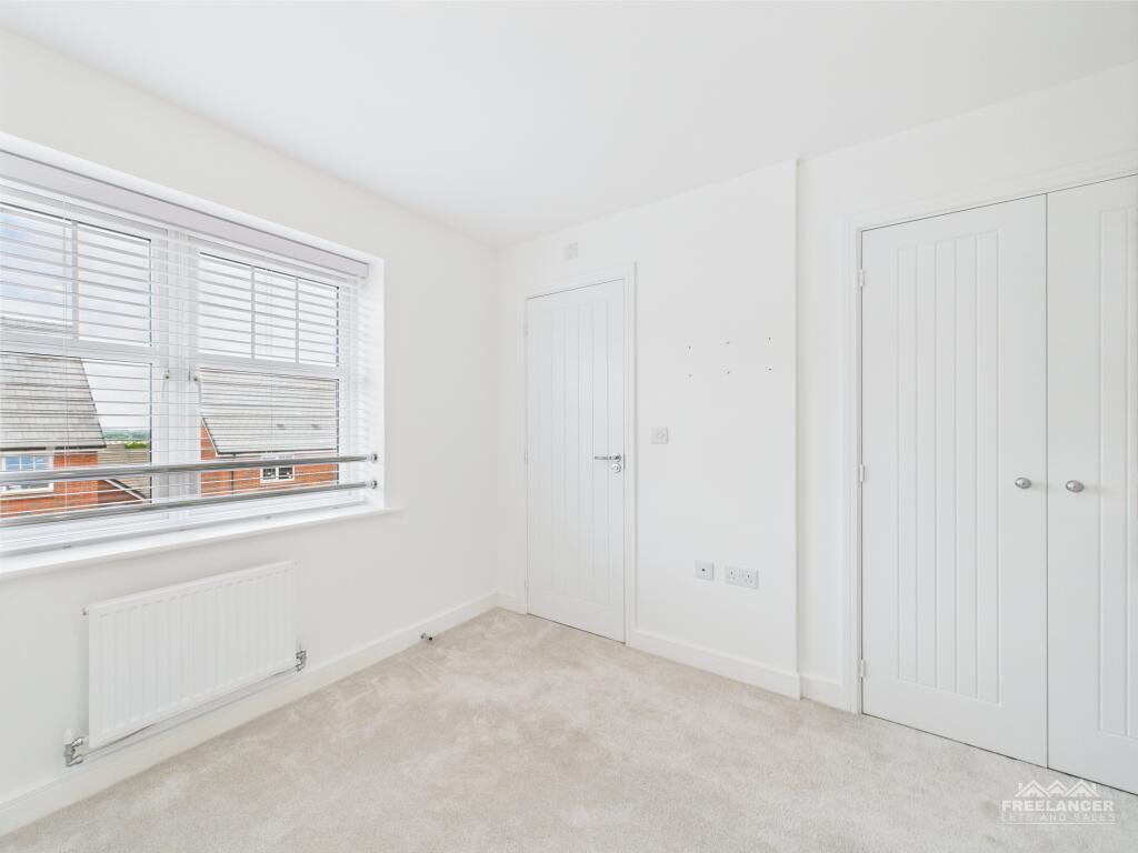 Bedroom 1(2)