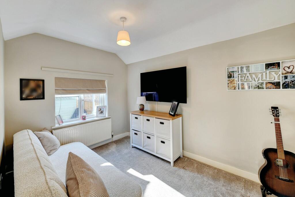 Bedroom 4/Snug