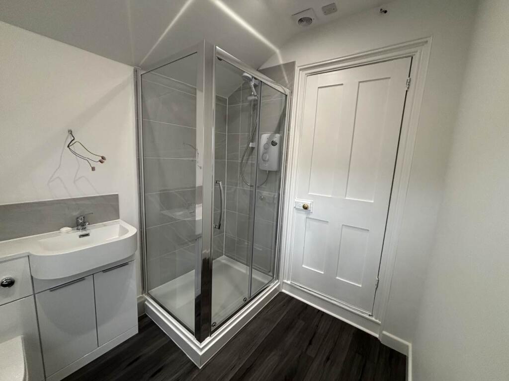 18a Monson Colonnade
