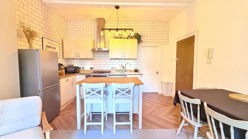 Open Plan Living/Kitchen