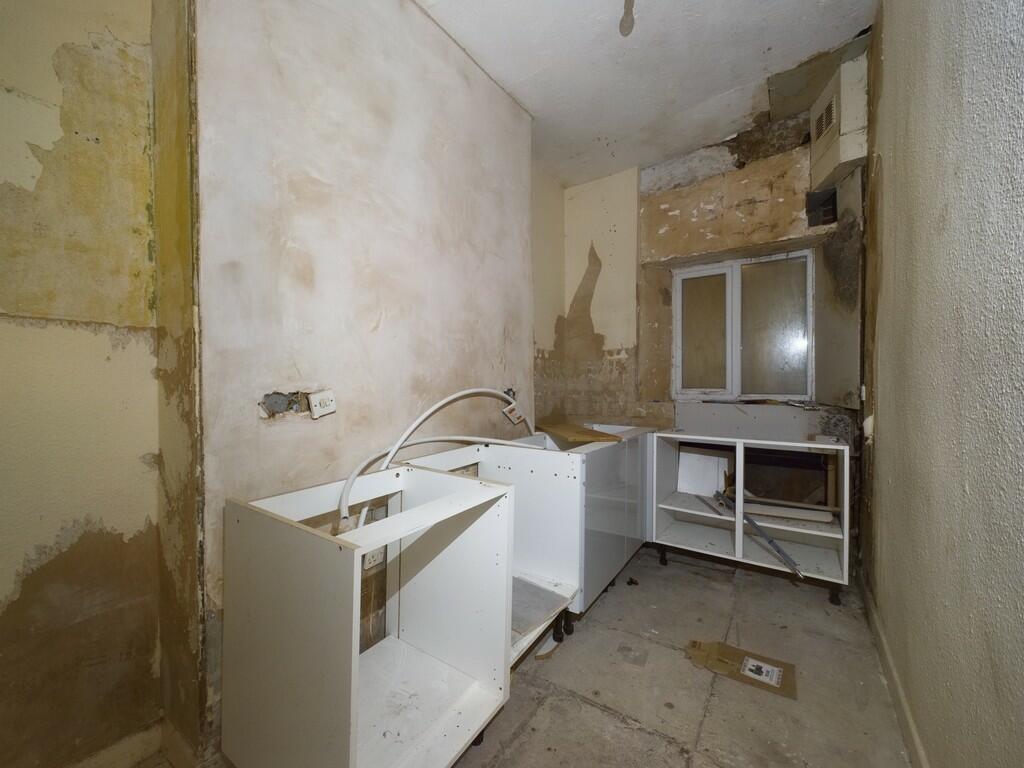 CAM02089G0-PR0333...