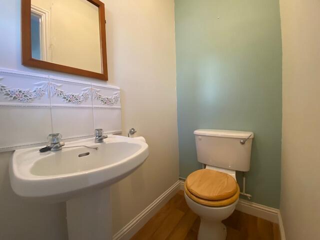 Cloakroom/wc