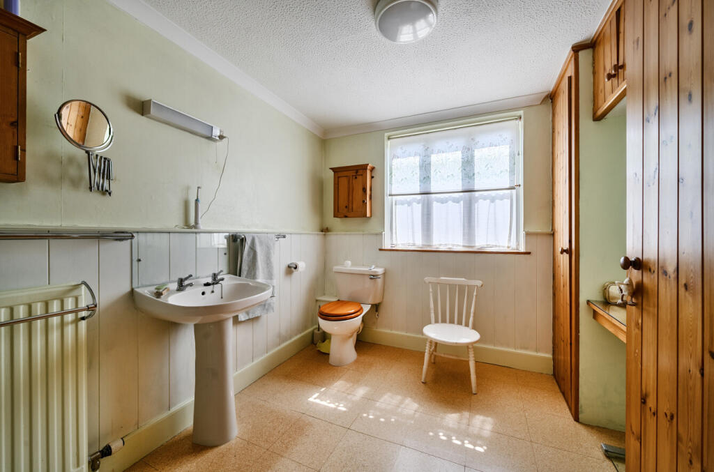 1295958-21-682876...