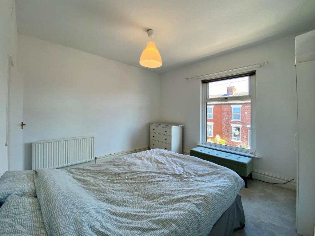 Bedroom 1 Aspect 2