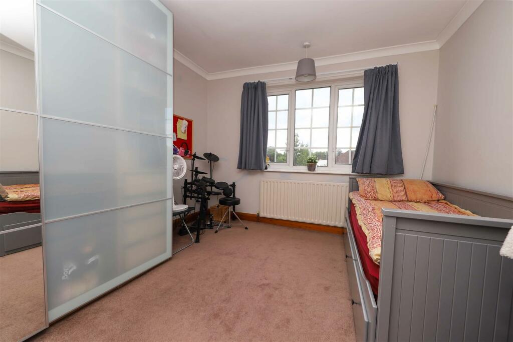 Second bedroom