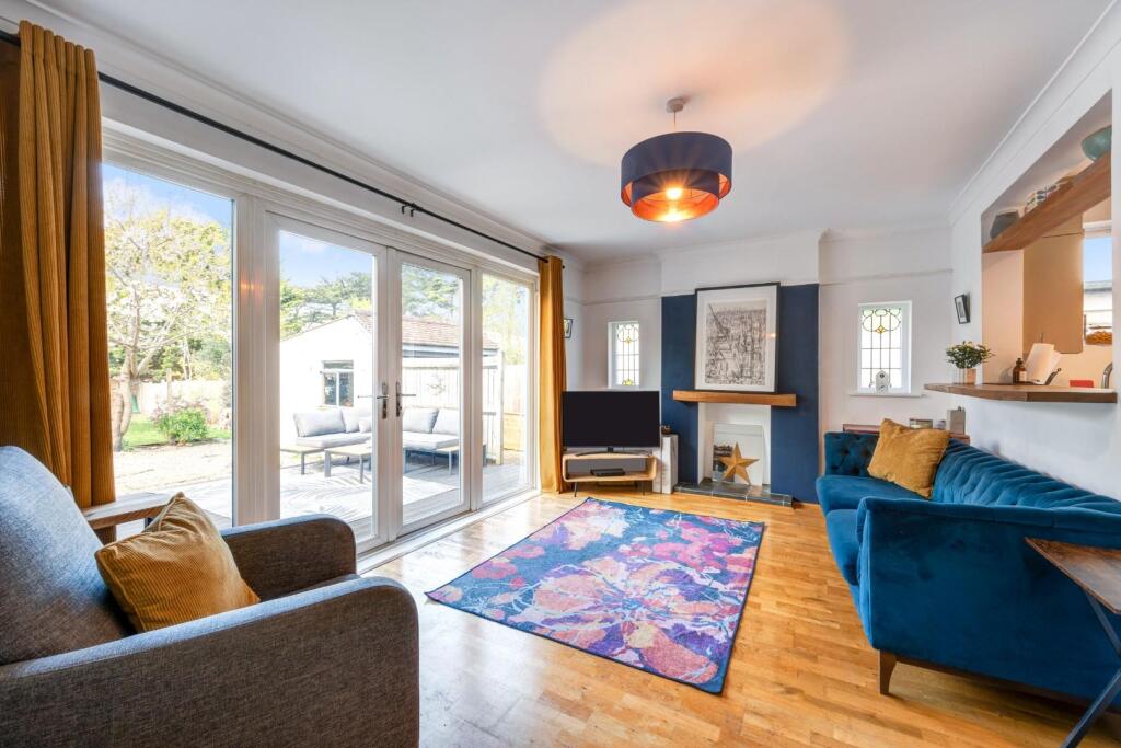 LONDON ROAD (10).jpg