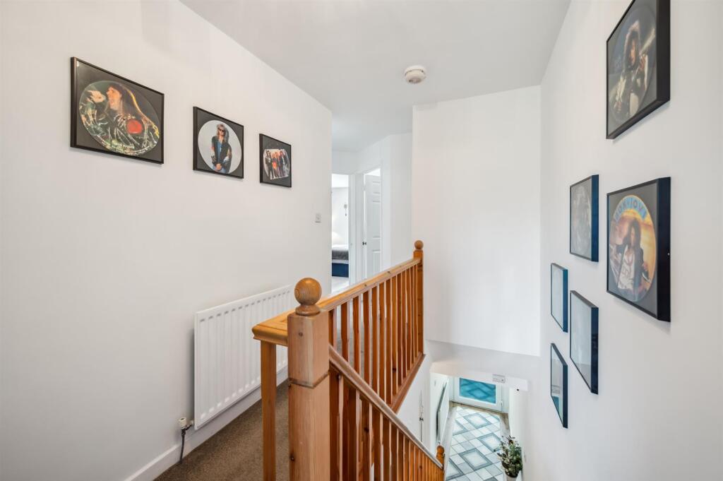 First floor landing.jpg