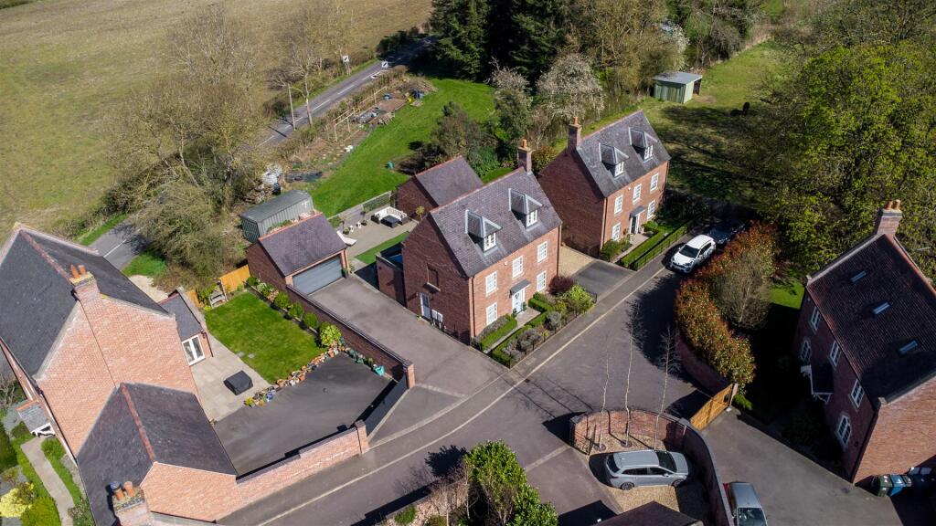 2 truman close-hi-5.jpg