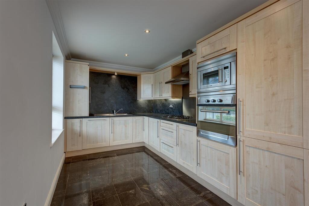 63NorthfieldCourt(Interior)(6of16).jpg