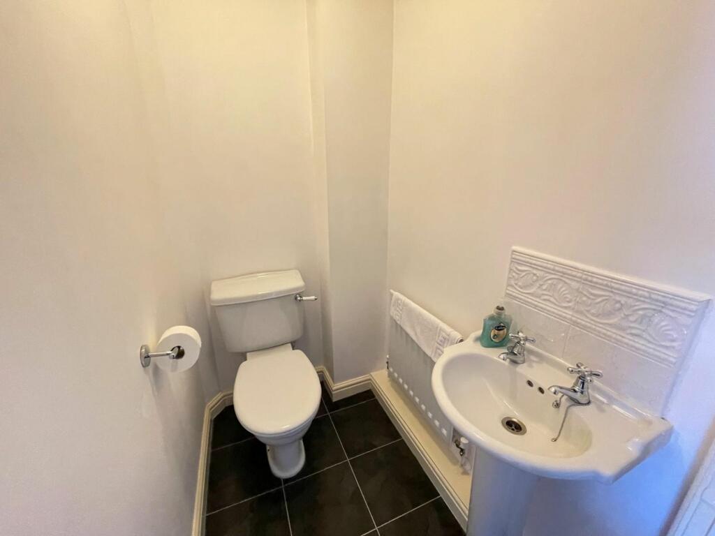 DOWNSTAIRS W.C.