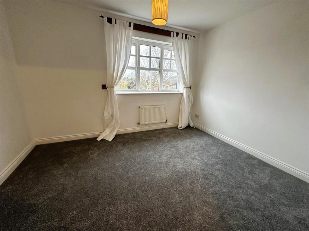 main bedroom.jpg