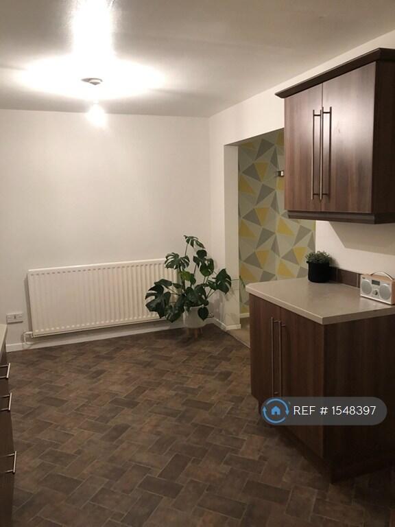 Kitchen/Dining Area