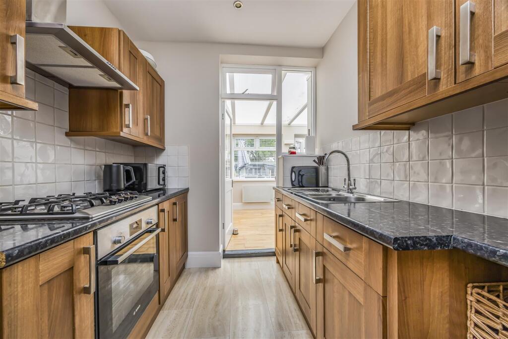 21 Langdale Avenue, Portsmouth-PorticoMarketing-O'