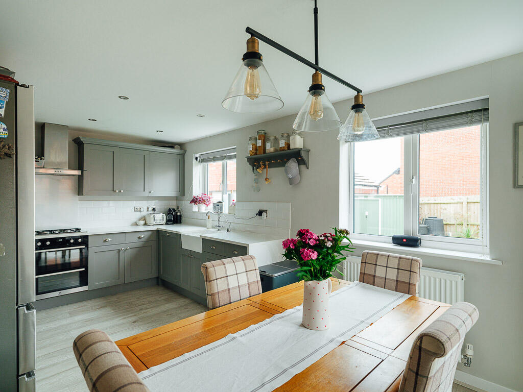 Kitchen / Dining Room