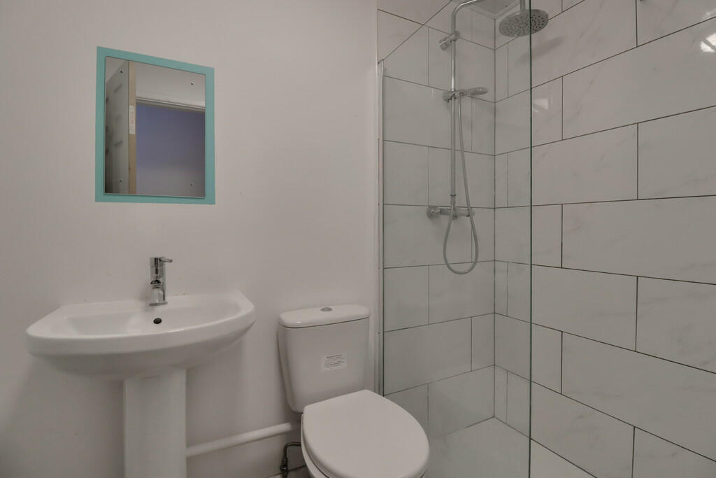Upstairs Ensuite