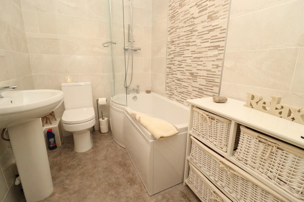 Bathroom 2 