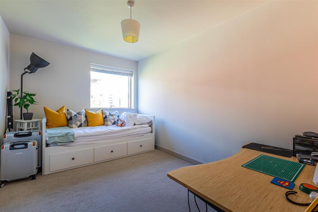 Henke Court 130-15.jpg