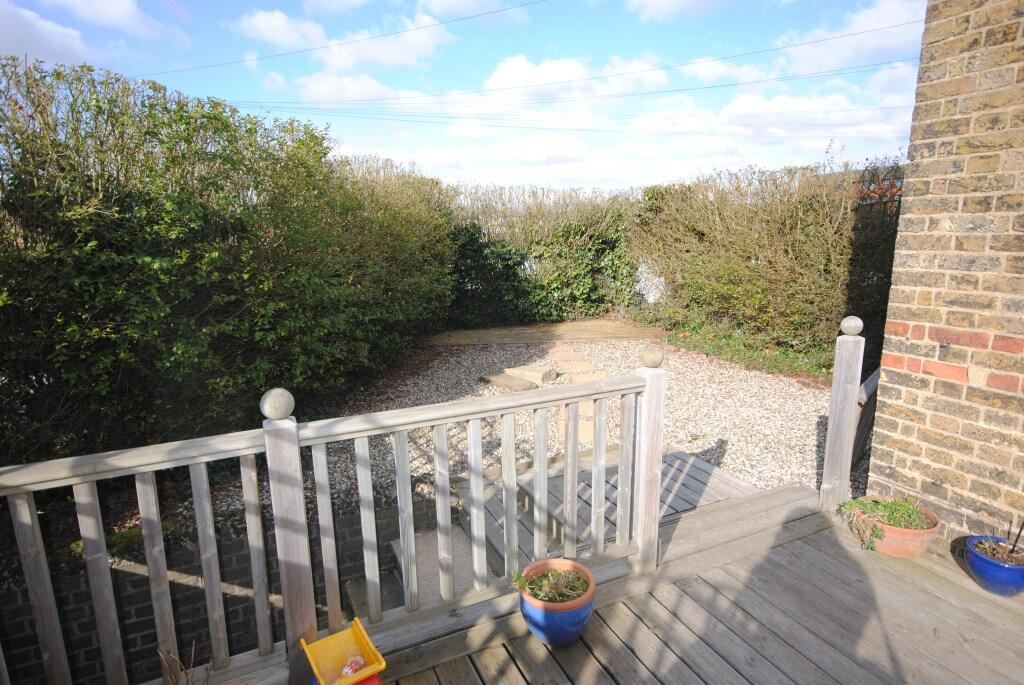 81LondonRoadfrontgar