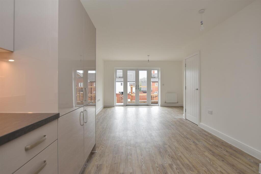 Kitchen / Living Room