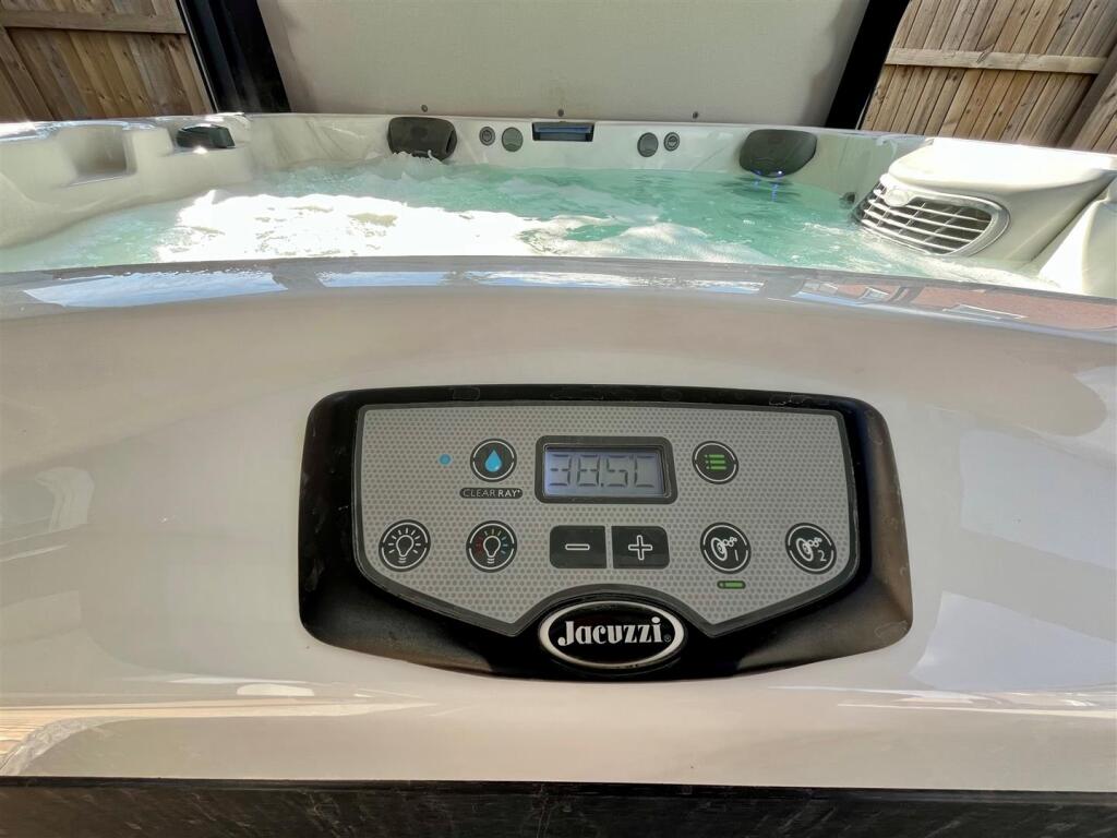 Jacuzzi - Image Two.jpg