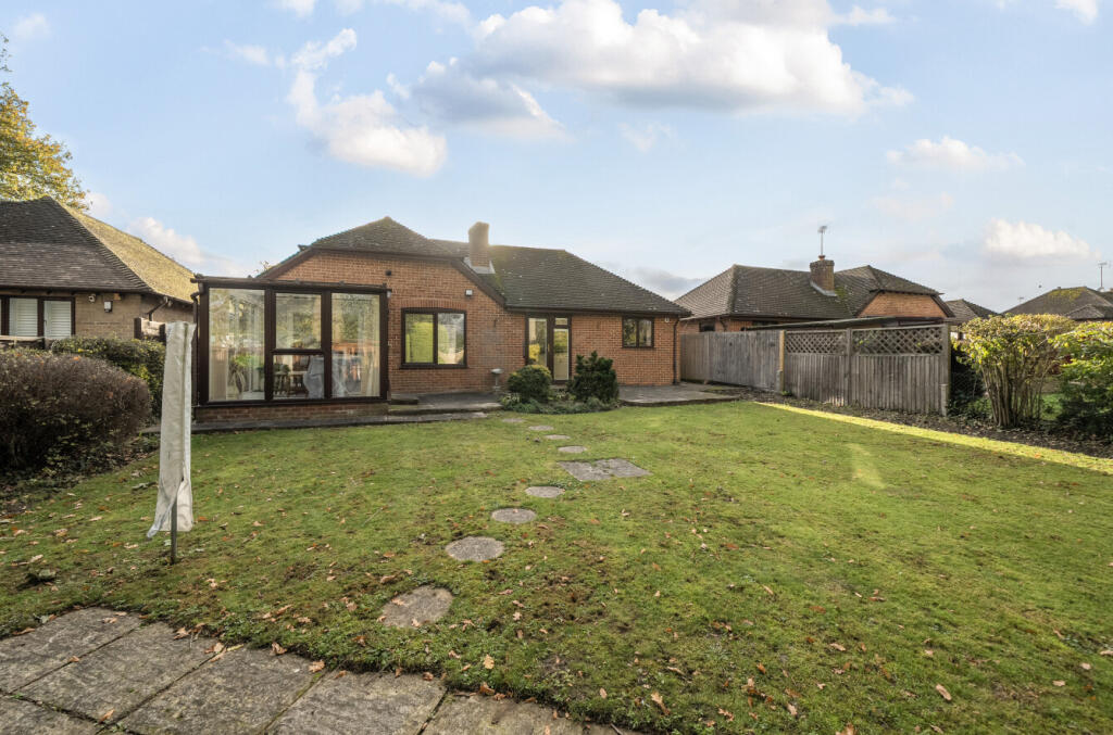 1383952-10-6925ad...