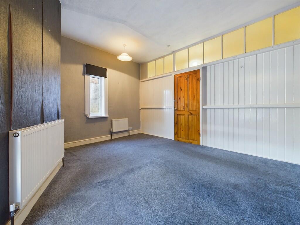 CAM04273G0-PR0038...