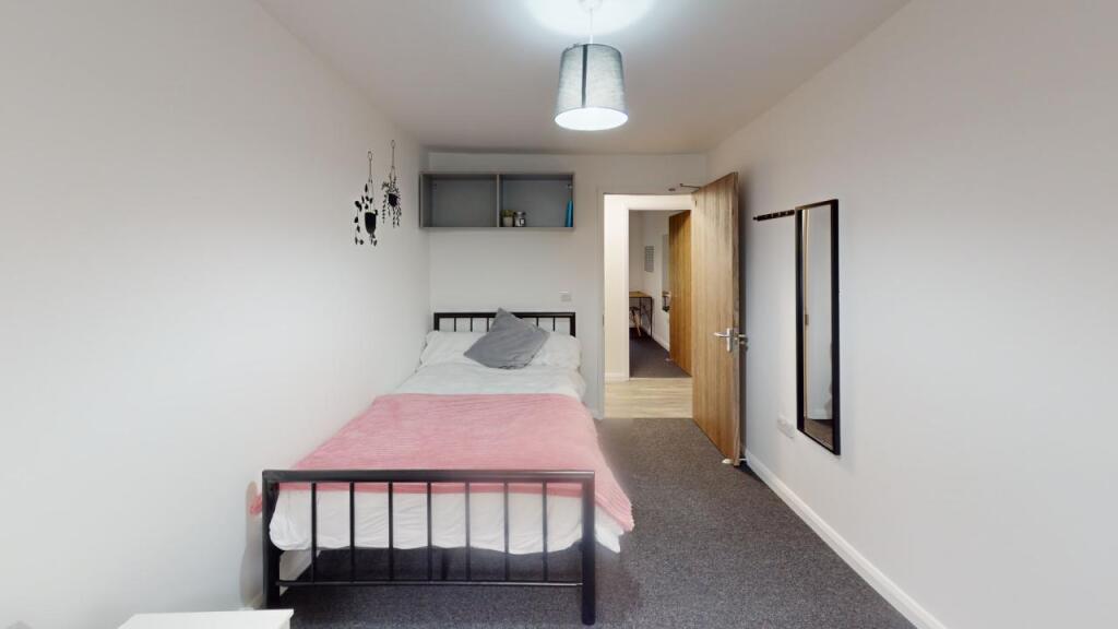 -Flat-2-8-Piccadilly-Place-Bedroom-3 1.jpg