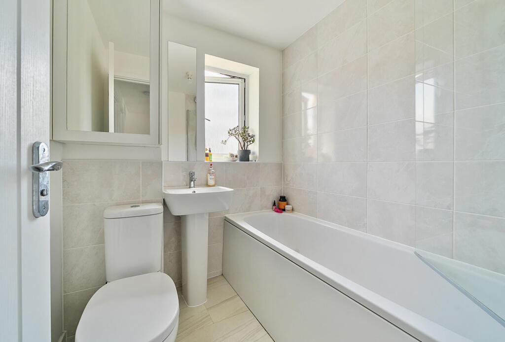 1324930-18-68875d...