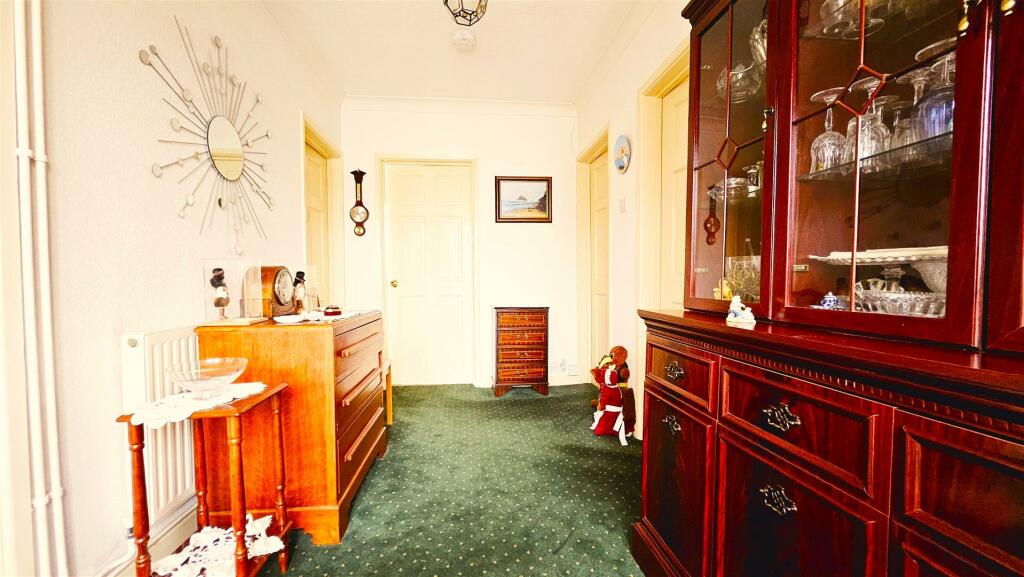 Entrance Hallway.jpg