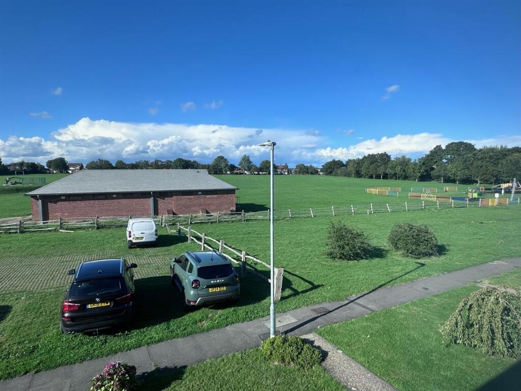 01323 438506